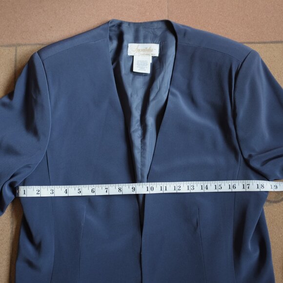 Obsessions Couture three pieces purple set with Rosette details made in Canada - Picture 11 of 16